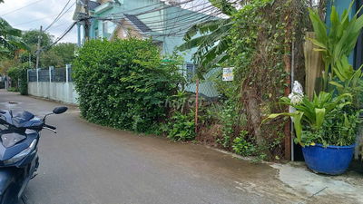 Lô đất đẹp mặt tiền TTT 12 bis ,Hóc Môn ,DT 150m2 .Giá chỉ 4.5 tỷ (TL)