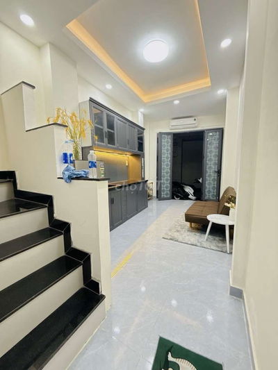 Bán nhà 4 tầng HXH đường Lê Quang Định Bình Thạnh 25m2 chỉ nhỉnh 4 tỉ