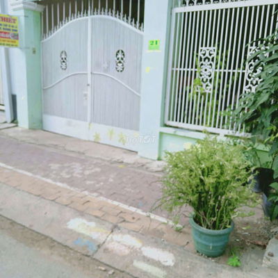 Cho thuê phòng nhà mặt tiền đường 297 Phước Long b TP thủ đức,đt 70m2.