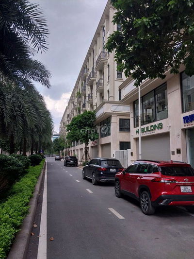 Cho thuê 2 ngủ 1 khách cao cấp khu biệt thự Him Lam Vạn Phúc  Hà Đông