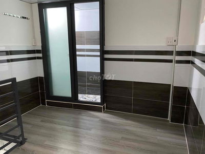 Nhà nhỏ 12m2, đường Trường Sa, Quận 3