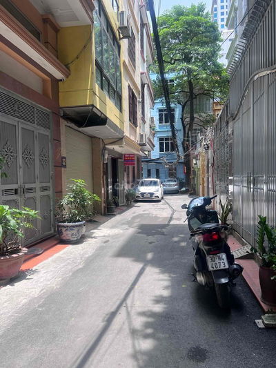 Nhà đẹp ở ngay! Trường chinh- ngã tư sở, oto, gần Phố Đẹp quanh  11đ