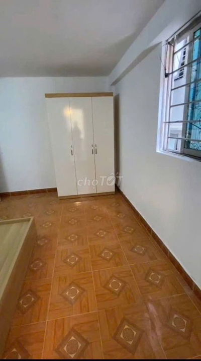 Phòng khép kín ngõ 15 Gốc đề minh khai giá 1,8tr -2,3tr và 4,5tr