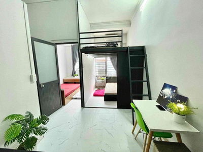 Căn Hộ 3 Chỗ Ngủ , 1WC , 1 Phòng Khách nấu ăn , Nội Thất Đầy Đủ