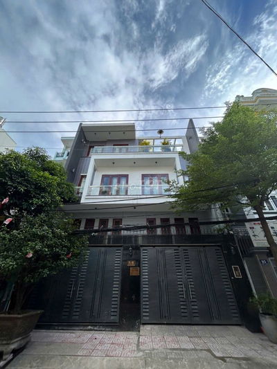 NHÀ CHO THUÊ MT LAM SƠN NGAY SÂN BAY_ 9X20M_ TRỆT 3 LẦU_ SẴN MÁY LẠNH
