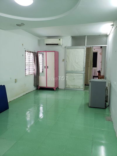Phòng 25m2, Phan Văn Trị, P7,Q5, 4tr3