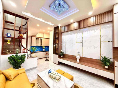 SIÊU PHẨM 45m² Nguyễn Chí Thanh – Ngõ thông – Gần phố – 8.1T