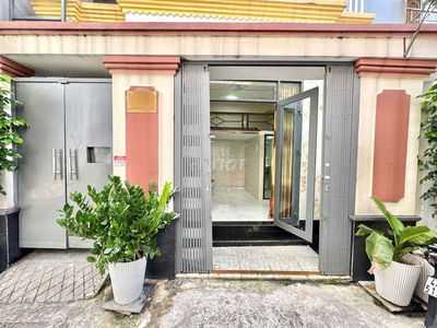 CHO THUÊ DUPLEX TRỆT RIÊNG TƯ GẦN CV GIA ĐỊNH ,GV