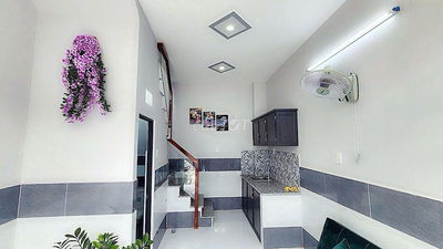 Bán gấp nhà 1 trệt 1 lầu 2 phòng ngủ giá rẻ