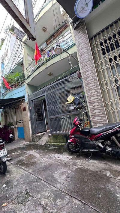 Hẻm 4m võ thành trang p11 DT:4x18 trệt 1 lầu kẹt tiền bán giá tốt