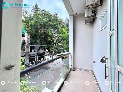 CHO THUÊ BANCOL THANG MÁY - ngay bến xe quận 8 - gần VHU, UEH
