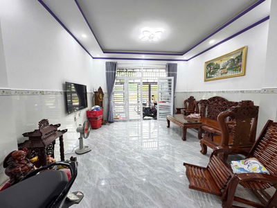 NHÀ AN ĐIỀN BẾN CÁT. 2TY1 FULL NỘI THẤT. 1 TRỆT 1 LẦU. NGANG 5m DÀI16m
