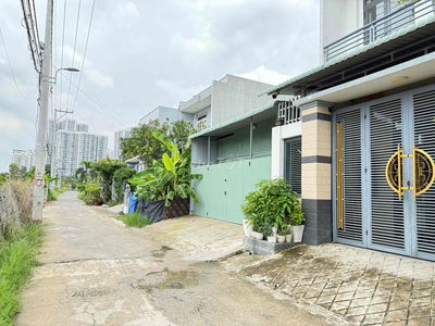 CG🔥 Lô đất mặt tiền đường số 27 - Nguyễn Xiển - Đối Diện VINHOMES GRAN