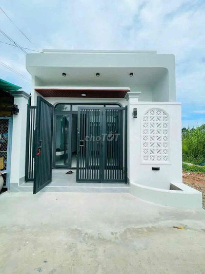 SỞ HỮU NGAY NHÀ CẤP 4 SỔ HỒNG RIÊNG TRUNG TÂM PHƯỜNG CHỈ HƠN 1 TỶ XÍU