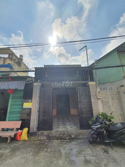 Bán nhà mặt tiền Đường Tây Sơn, Tân Phú, 4m x 17m, giá 6 tỷ