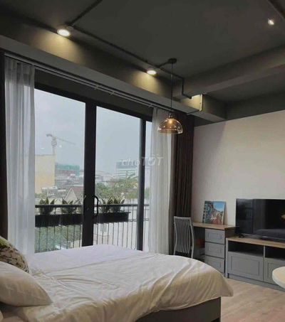 Căn Hộ Ban Công thoáng full nội thất Hai Bà Trưng Q3 gần Cầu Bông
