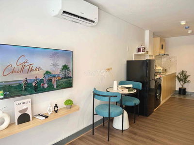 Cho Thuê Căn Hộ Full Nội Thất Ban Công Thang Máy Gần ĐH UEH QUẬN 3