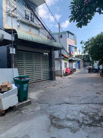 nhà 1 trệt 1 lầu, 5 phòng trọ, khu hoa lư, quang trung,tp thủ đức