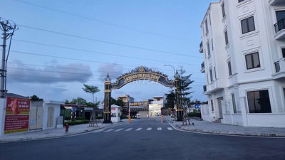 Cần bán 2 căn liền nhau shophouse trục chính KĐT Phúc Tiến, An