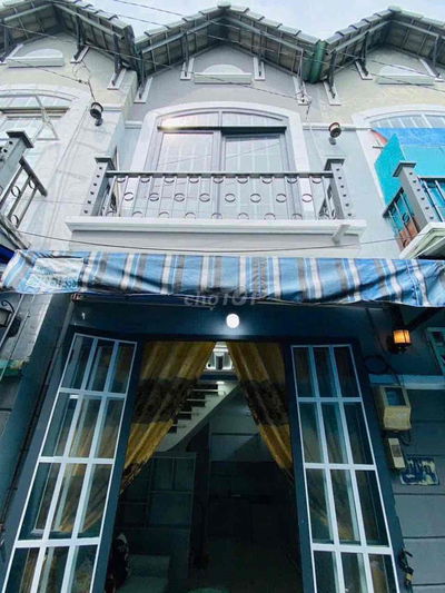 Bán nhà sh đồng sở hữu hà huy giáp q12,nhà mới ở liền