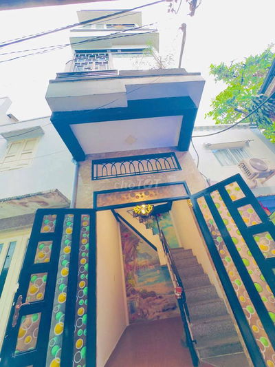 Bán nhà 3 lầu đúc BTCT hẻm tùng thiện vương p12 Q8.