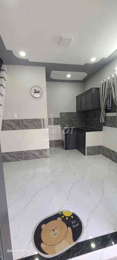 nhà 1 trệt 1 lầu bao quy hoach hẻm 1 mặt nhà