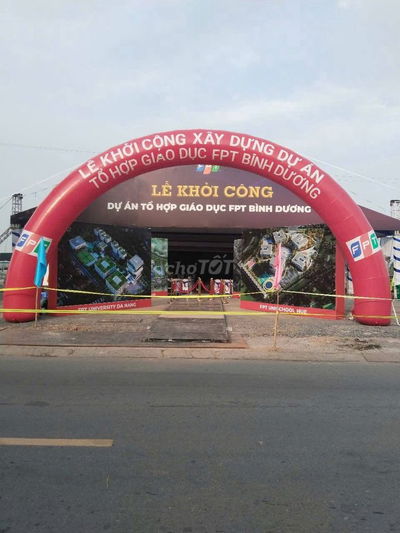 Đất khu cổng trường đại học FPT