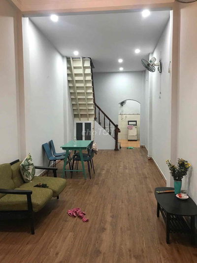 nhà nguyên căn giá rẻ tại Bình Thạnh, giáp quận 1