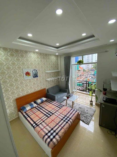 Phòng 35m2 Ban Công  Ngay Ung Văn Khiêm Gần Ngoại Thương Hutech GTVT