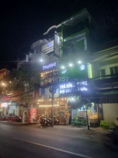 Bán nhà MT Nguyễn Hồng Đào p13,tb dt 4x16m 3 lầu,nhà đẹp,vịtrí đẹp