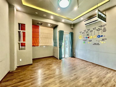 NHÀ NGUYÊN CĂN ĐƯỜNG NGUYỄN LÂM , QUẬN 10 , TRỆT 4 LẦU
