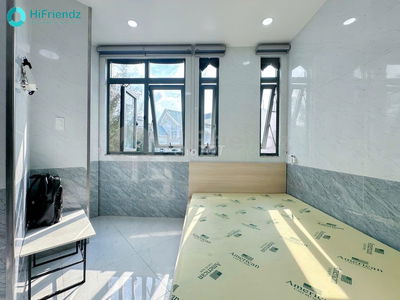 Studio mới keng. Ngập tràn ánh sáng. Cửa sổ trời siêu to. Gần Lotte#Q7