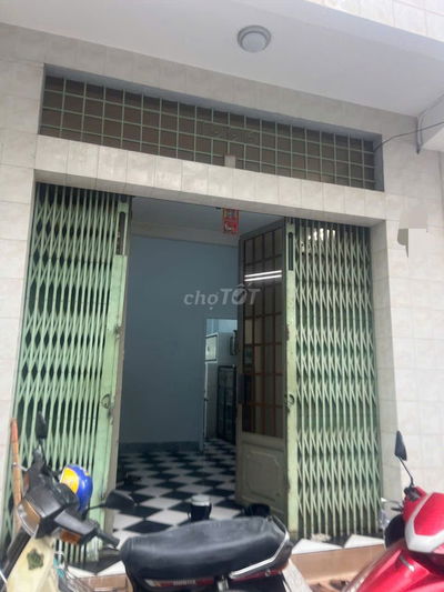 Nhà 4x8, 1 lầu 2 phòng, hẻm 5m thông, P3 Q11