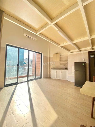 Phòng trọ 30m2 ban công thoáng đường Hoàng Hoa Thám quận Bình Thạnh