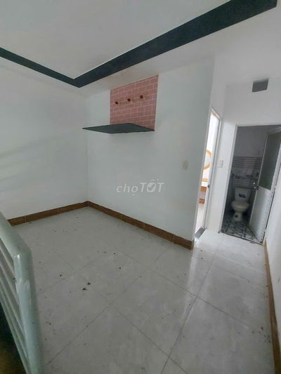 Bán nhà 1/ Nguyễn thị sáu ( gần chợ thới tứ )