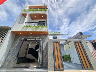 Chào đón siêu phẩm kiệt oto tận sân Tôn Đản Đà Nẵng🌿🌿
Giá 5ty150tl