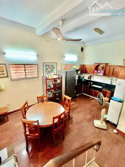 BÁN NHÀ 3 TẦNG LÔ GÓC MẶT PHỐ NÚI THÀNH - 130m2 - CẠNH TIỂU LA - NGANG RỘNG RÃI.