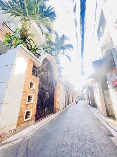 SIÊU RẼ - GẦN NGÃ 4 BẢY HIỀN - HXH (4 x 23) TIỆN XÂY MỚI - GIÁ 8.2 TỶ