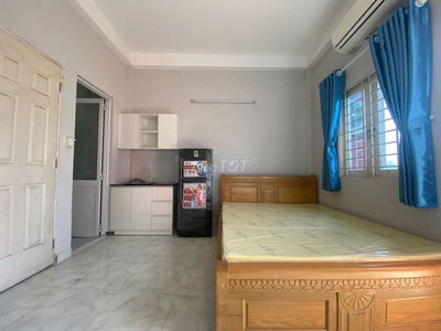 Phòng trọ (cao cấp) Full nội thất, view bancol Nguyễn Phúc Chu