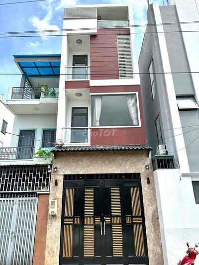 GẦN CHỢ ĐẦU MỐI NHÀ HẺM TẢI 2 LẦU 4PN 3WC FULL NỘI THẤT MỚI SẠCH