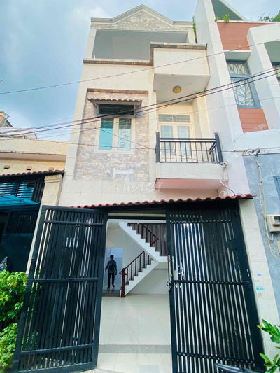 Bán nhà đúc 2 lầu sh riêng hà huy giáp q12