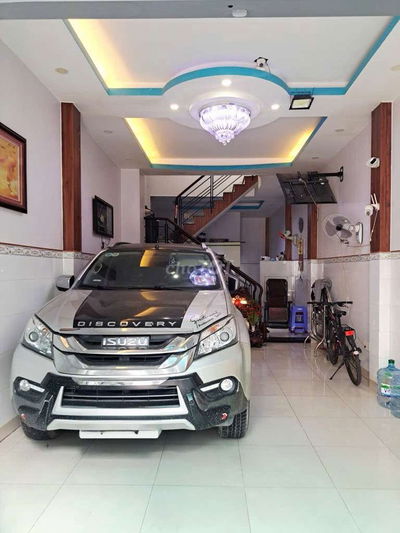 5 tỷ 800 thương lượng, bán nhà 4 tầng, đường 8 mét thông, dt : 4  ×15