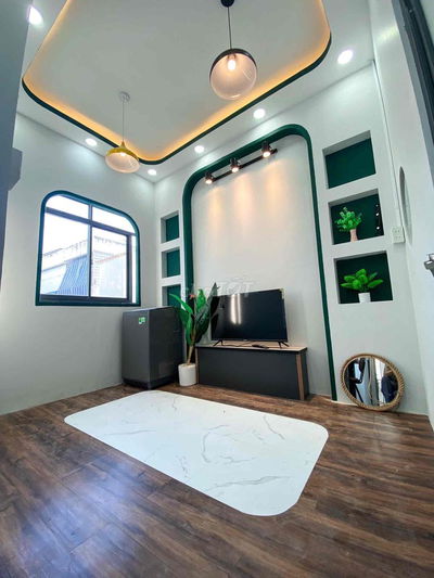 CHo Thuê 2PN Ngay Công Viên Lê Thị Riêng CMT8 Q10