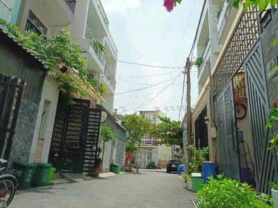 Bán lô đât khu dân cư hiện hữu 51m2 2,86 tỷ sổ hồng p Phú hữu Q9