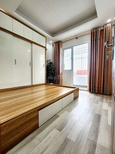 Chính chủ cần bán Ccmn Võ chí công -Tây hồ 48 -55m2 ,full đồ ,sổ hồng