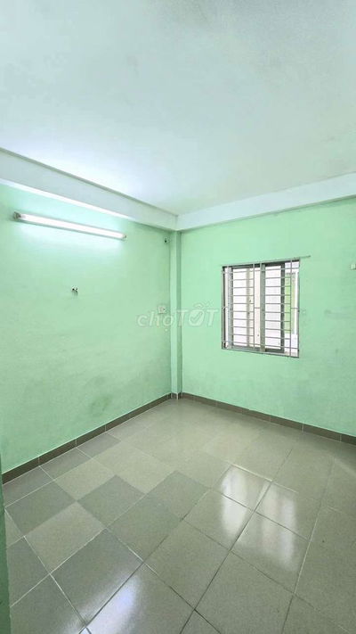 Phòng Trọ 12m2 Đường Thài Thái, Quận 10, Sạch Sẽ, An Ninh