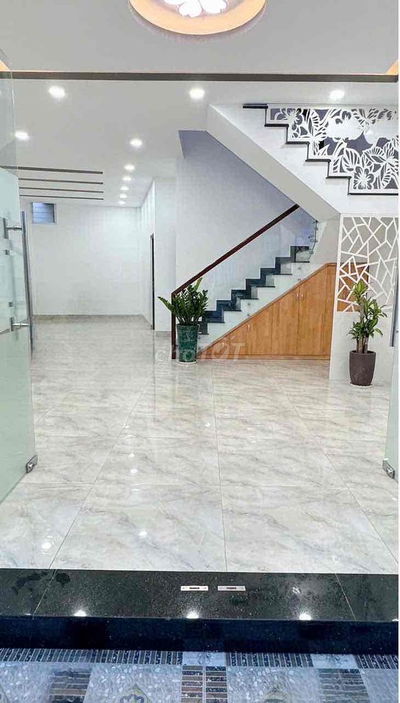 BÁN NHÀ ĐẸP 2 TẦNG 1 TUM MẶT TIỀN KINH DOANH ĐƯỜNG NGÔ ĐẾN  Giá 6ty5
