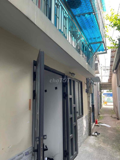 Nhà hẻm Kha Vạn Cân thông Phạm Văn Đồng ngay ngã 4 Bình Triệu