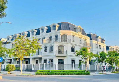 cho thuê căn góc 2 mặt tiền vị trí siêu đẹp