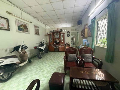 nhà cấp 4 ( 80m2 5,3 x 14M) đường Lê Văn Việt , P.Tăng Nhơn Phú B